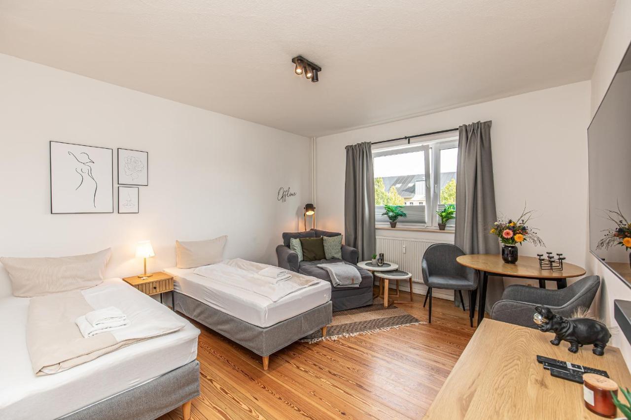 Fewo1846 - Kommood - Zentral Gelegenes Studio-Apartment Mit Balkon Im Hochparterre เฟลนส์บวร์ก ภายนอก รูปภาพ
