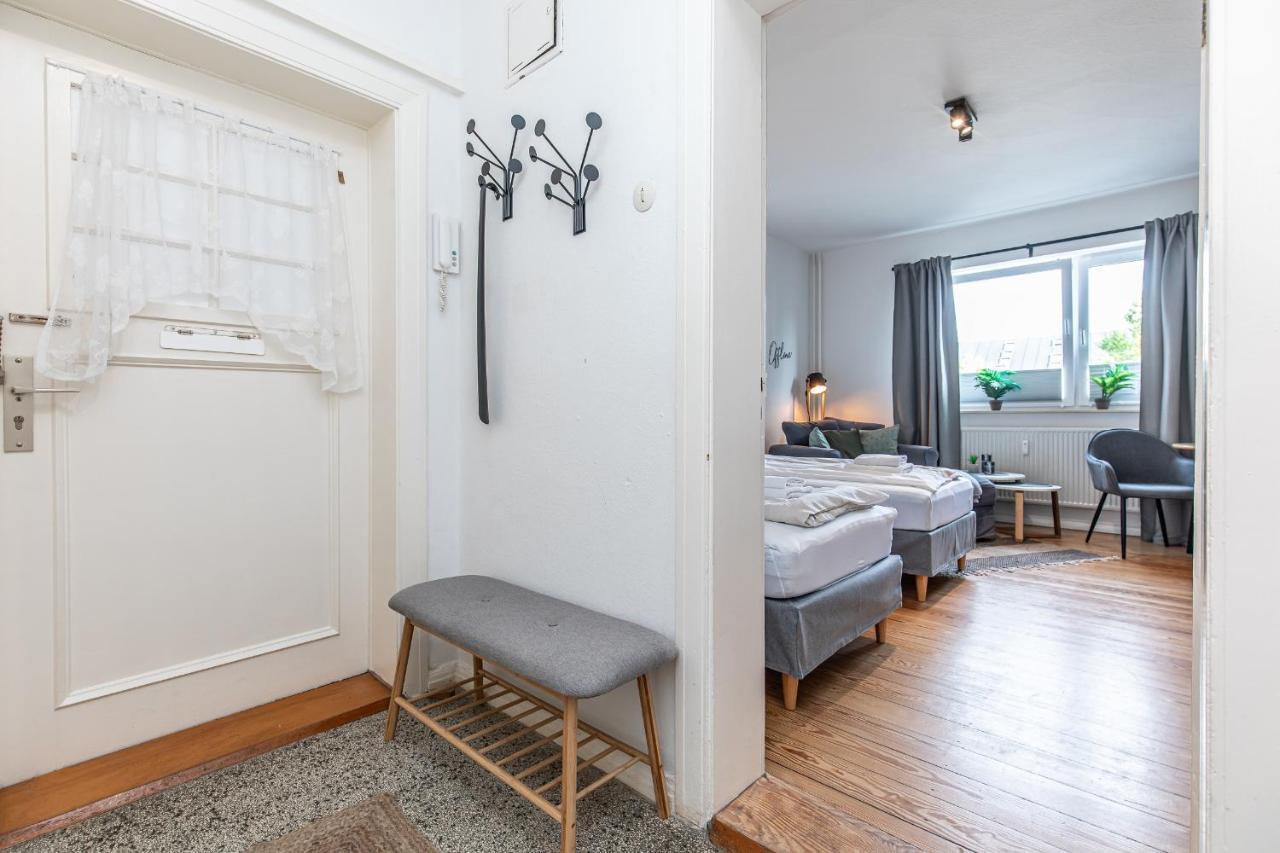 Fewo1846 - Kommood - Zentral Gelegenes Studio-Apartment Mit Balkon Im Hochparterre เฟลนส์บวร์ก ภายนอก รูปภาพ