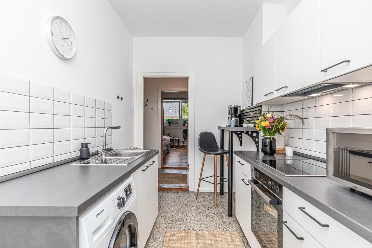 Fewo1846 - Kommood - Zentral Gelegenes Studio-Apartment Mit Balkon Im Hochparterre เฟลนส์บวร์ก ภายนอก รูปภาพ